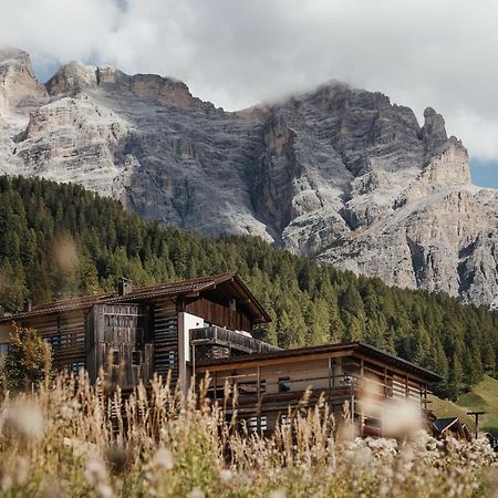 Lagacio Hotel Mountain Residence San Cassiano  Kültér fotó