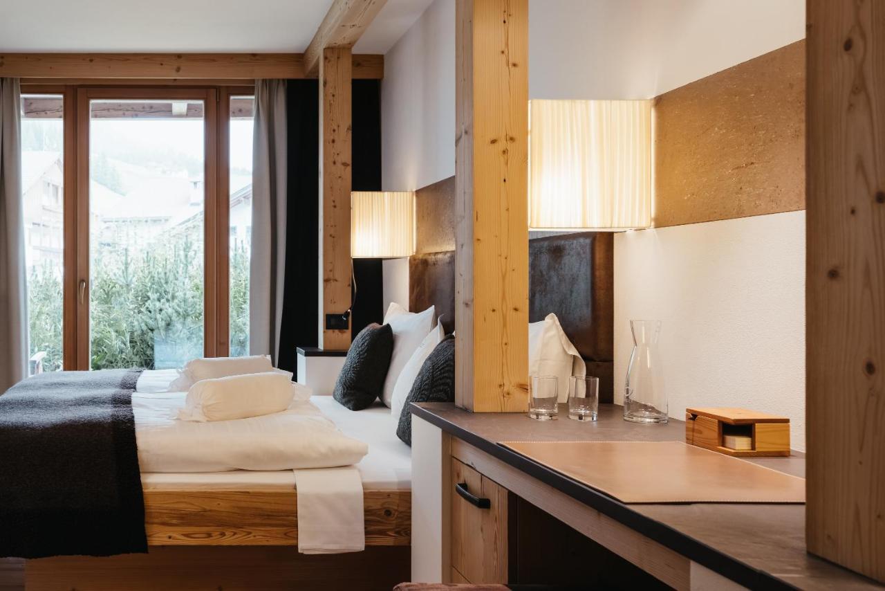 Lagacio Hotel Mountain Residence San Cassiano  Kültér fotó