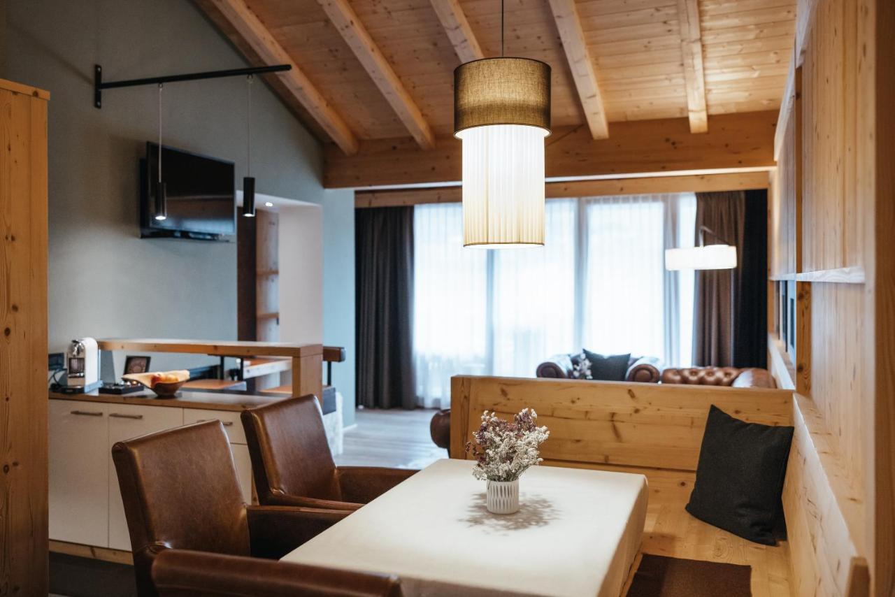 Lagacio Hotel Mountain Residence San Cassiano  Kültér fotó