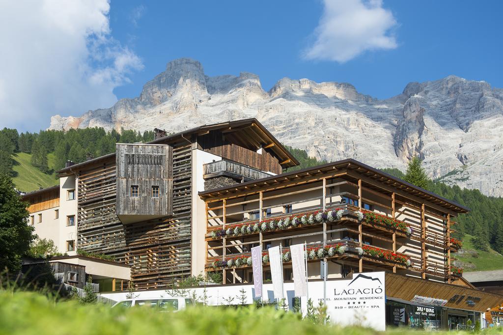 Lagacio Hotel Mountain Residence San Cassiano  Kültér fotó