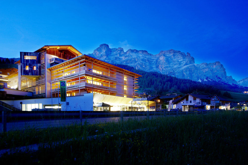 Lagacio Hotel Mountain Residence San Cassiano  Kültér fotó